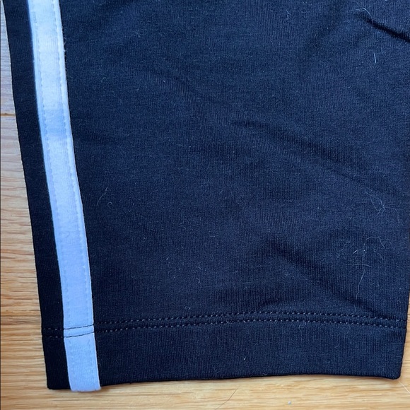 Black and White Ankle Cropped Pants with Tie Detail - Picture 4 of 6